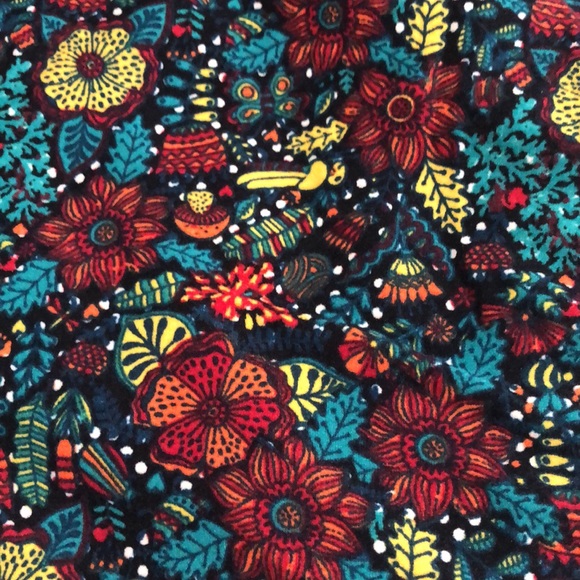 LuLaRoe Tall & Curvy Floral leggings - Picture 2 of 3